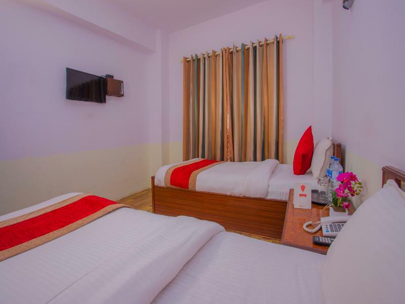 Oyo 255 White Zambala Hotel Катманду Экстерьер фото
